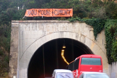 SOS Lloret POUM=CIMENT